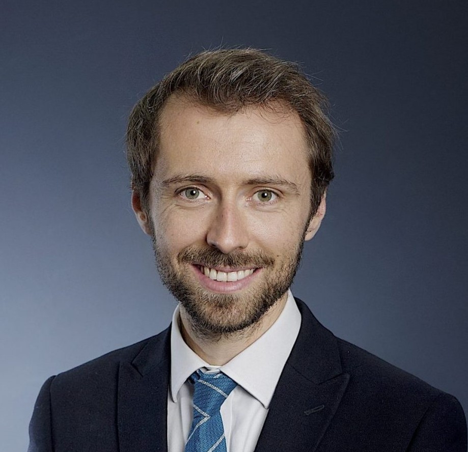 Simon Messenger